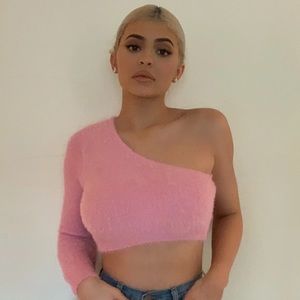 high waisted Kylie Jenner inspired Jeans